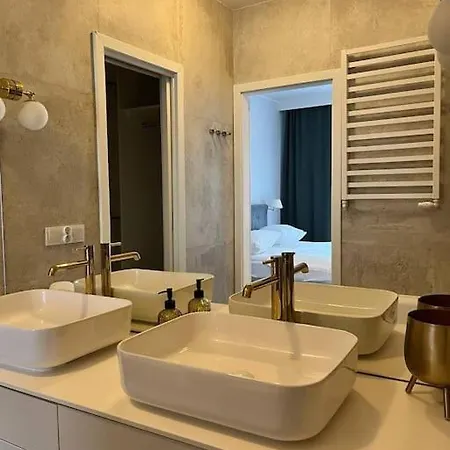 Old Town - Odra - View - 2 Bathrooms Apartment Breslau